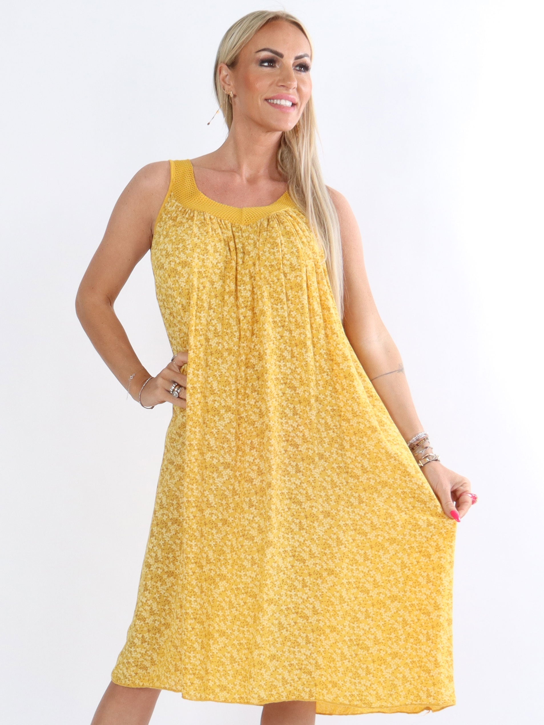 Jemina - Sommarklänning med litet blommönster